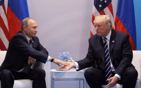 the gioi ngay qua tong thong trump va putin lan dau gap mat