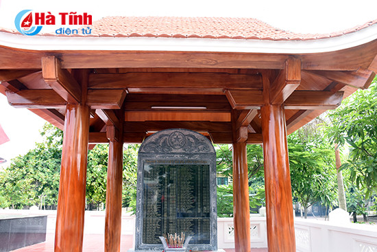 tgd tap doan thang long tai tro hon 1 5 ty dong xay dai tuong niem liet sy