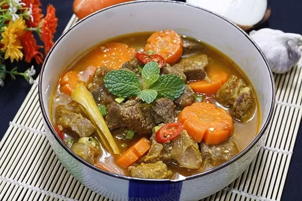 Bò kho dứa ngon tuyệt ngày lạnh