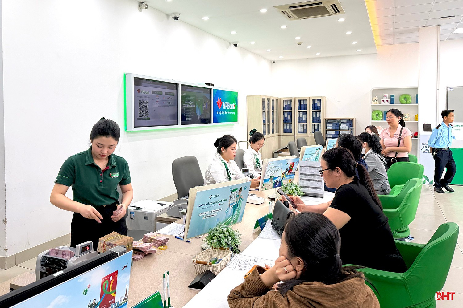bqbht_br_img-6372-sao-chep.jpg