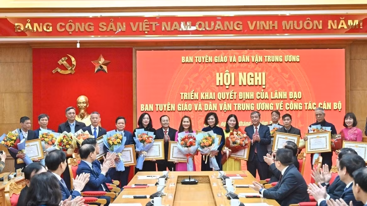 ban-tuyen-giao-1.jpg