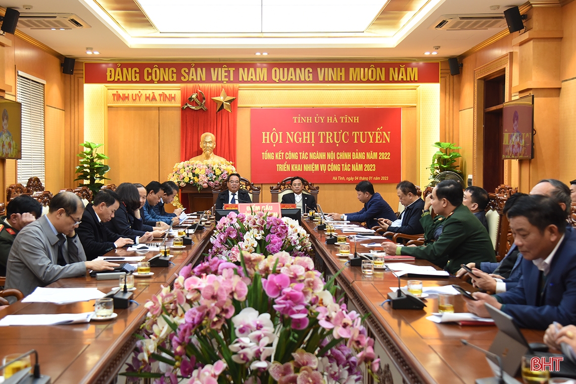 Hà Tĩnh quán triệt nội dung cuốn sách về đấu tranh phòng, chống tham nhũng, tiêu cực của Tổng Bí thư Nguyễn Phú Trọng