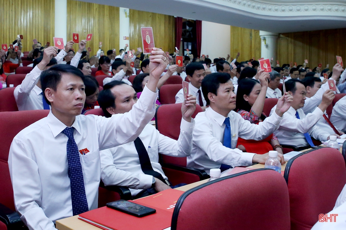 Đại hội Đại biểu Đảng bộ Khối Các cơ quan và doanh nghiệp Hà Tĩnh bầu 27 đồng chí vào Ban Chấp hành nhiệm kỳ mới