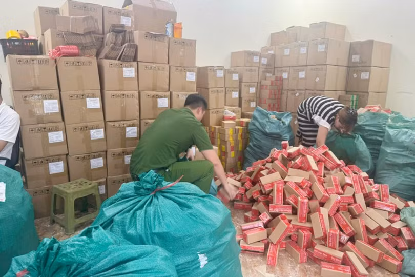 9phong-canh-sat-kinh-te-kiem-tra-1750089494664.jpg