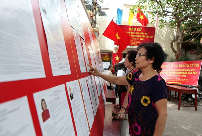 Việc ghi họ và tên cử tri trên thẻ cử tri và Danh sách cử tri bằng chữ in hoa hay chữ thường?