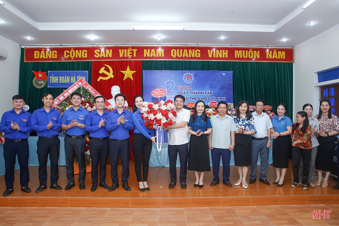 Cán bộ, đoàn viên phải tích cực rèn luyện “tâm trong, trí sáng, hoài bão lớn”