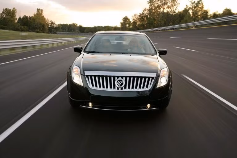 Hơn 600.000 xe Ford có nguy cơ mất áp lực phanh