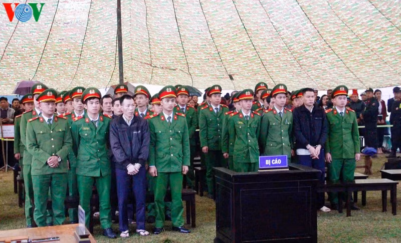 Tuyên 6 án tử hình trong vụ sát hại nữ sinh giao gà ở Điện Biên