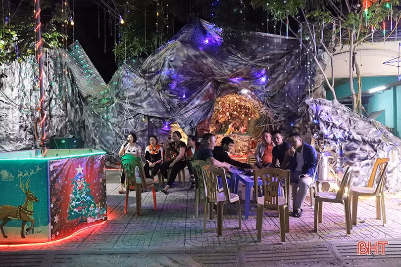 Nghi Xuân rực rỡ ánh đèn đón Giáng sinh