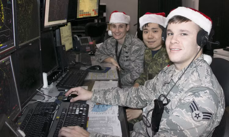 Quân đội Mỹ mở chiến dịch theo dõi ông già Noel