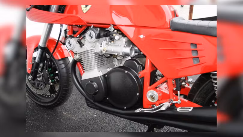 Khám phá chiếc mô tô Ferrari độc nhất thế giới