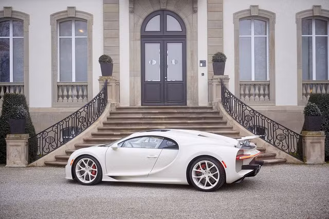 Siêu phẩm Bugatti Chiron độc nhất vô nhị trao tay đại gia bất động sản sau 3 năm hoàn thiện