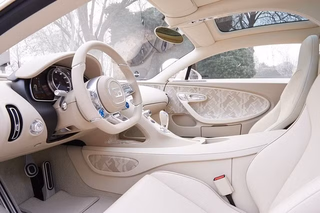 Siêu phẩm Bugatti Chiron độc nhất vô nhị trao tay đại gia bất động sản sau 3 năm hoàn thiện