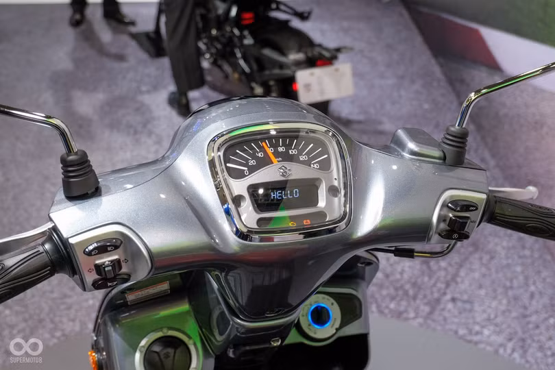 Xe ga Suzuki Saluto 125 ra mắt - kiểu dáng cổ điển, trang bị smartkey