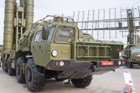 Việt Nam quan tâm khi S-400 có bản “nhiệt đới hóa”?