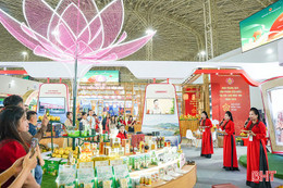 Gần 100 sản phẩm đặc trưng của Hà Tĩnh tham gia Hội chợ mùa Thu năm 2025