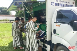 Giúp phạm nhân tìm "lối về" qua những trang sách