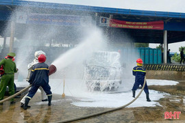 Ra quân huấn luyện nghiệp vụ chữa cháy và cứu nạn, cứu hộ