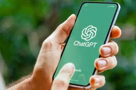 Sắp có điện thoại ChatGPT
