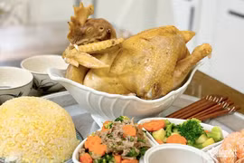 Luộc gà trong bao nhiêu phút thì chín? 