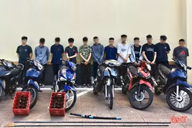 Khởi tố nhóm thanh thiếu niên mang hung khí gây náo loạn đường phố