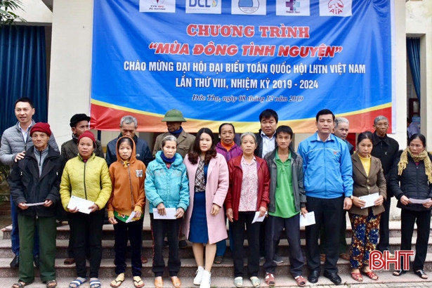 Hơn 300 người dân Đức Thọ được khám, cấp thuốc miễn phí