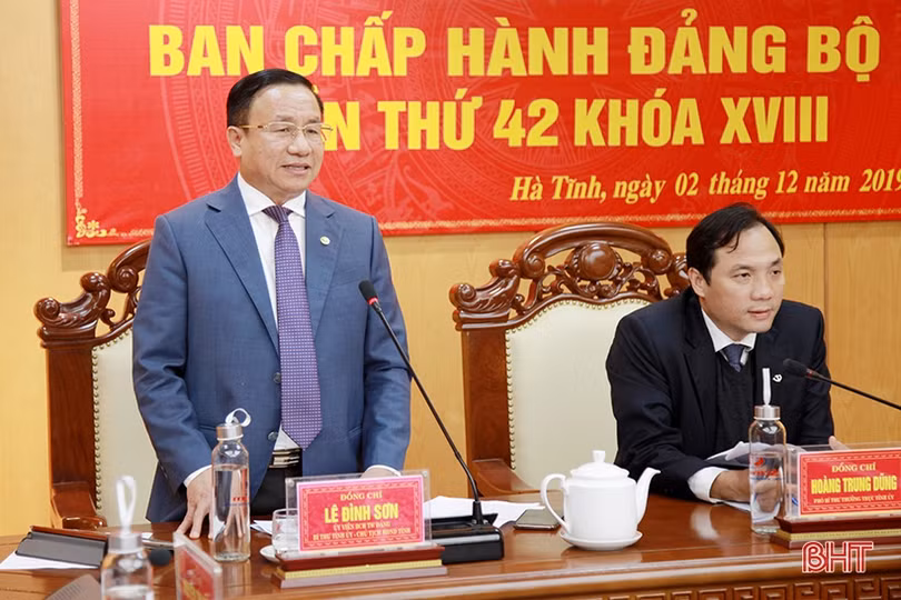 Bí thư Tỉnh ủy Lê Đình Sơn: Đánh giá kỹ kết quả, phân tích sâu những tồn tại, tìm giải pháp đột phá cho Hà Tĩnh