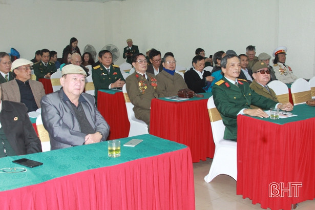 Văn nghệ sỹ cựu chiến binh Hà Tĩnh gặp mặt truyền thống