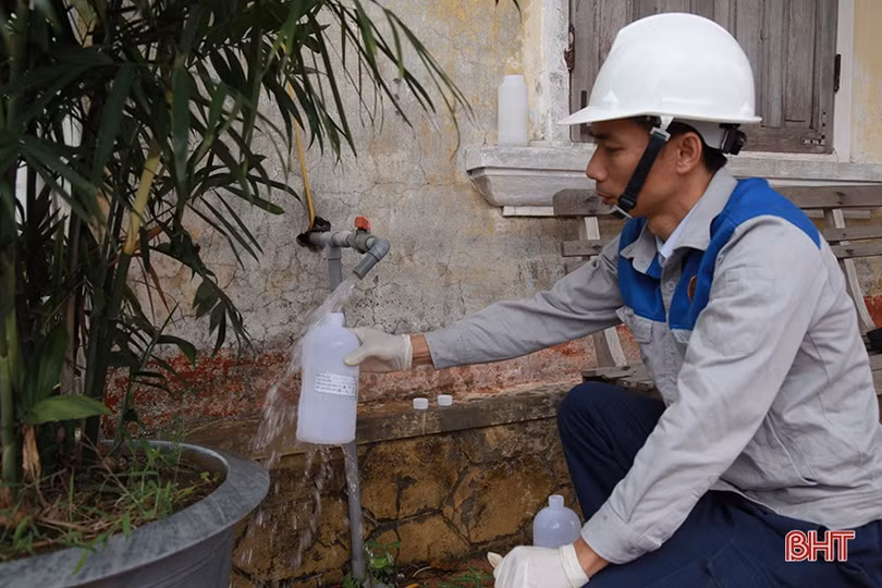 Theo chân các chuyên gia quan trắc môi trường Hà Tĩnh