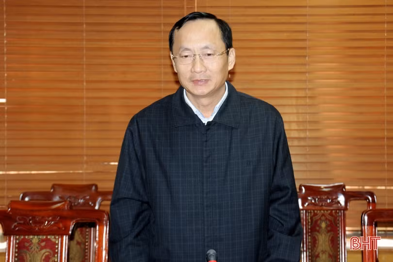 Bí thư Tỉnh ủy nghe báo cáo chuyên đề về nông nghiệp, nông thôn mới để xây dựng báo cáo chính trị trình Đại hội Đảng bộ tỉnh