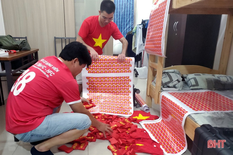 CĐV Hà Tĩnh tại Philipines trước giờ bóng lăn U22 Việt Nam vs U22 Thái Lan