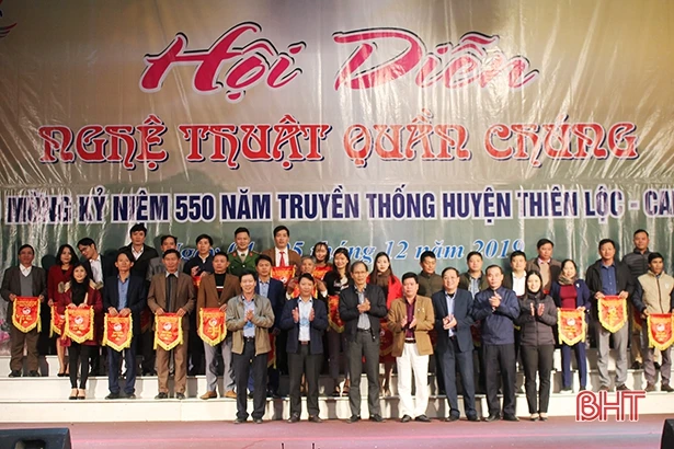 Khai mạc hội diễn nghệ thuật quần chúng kỷ niệm 550 thành lập huyện Can Lộc