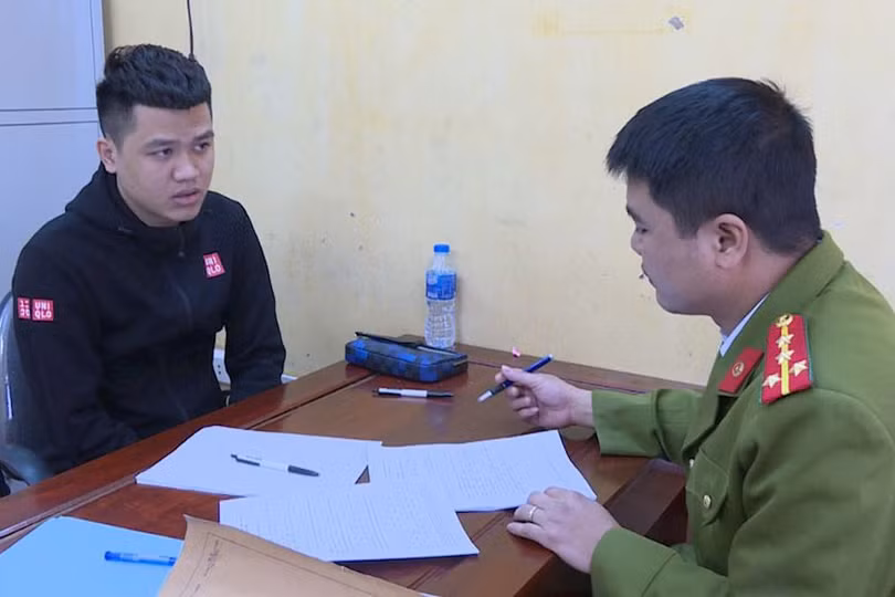 Triệt phá ổ nhóm tổ chức đánh bạc, cá độ bóng đá qua mạng quy mô gần 100 tỷ đồng