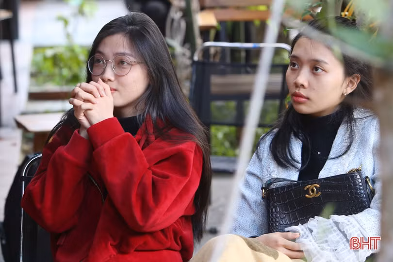 Người hâm mộ Hà Tĩnh “thót tim” với màn trình diễn của U22 Việt Nam