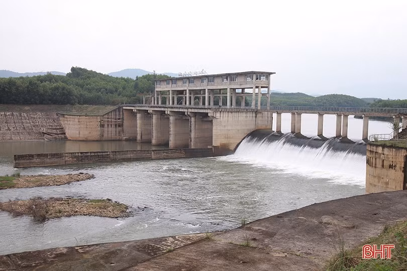 Theo chân các chuyên gia quan trắc môi trường Hà Tĩnh