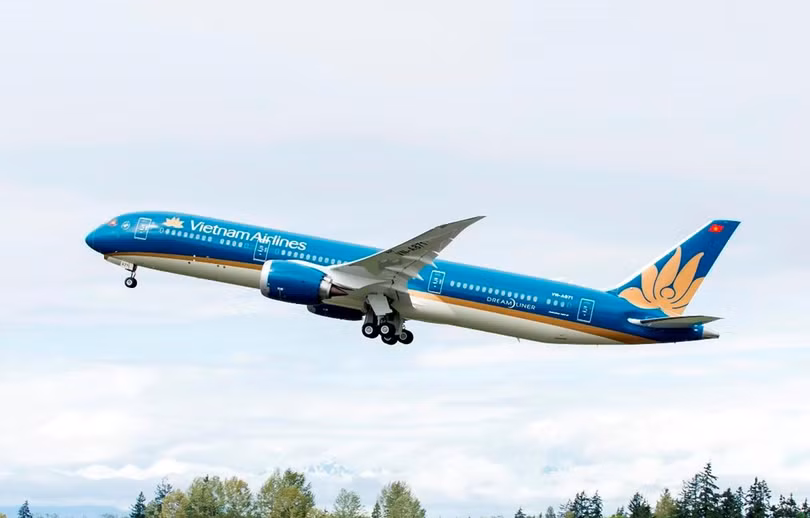 Vietnam Airlines tăng chuyến bay chở cổ động viên xem trận chung kết