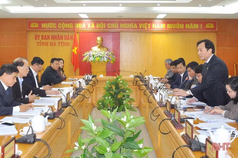 Hà Tĩnh kiến nghị đoàn công tác đề xuất Trung ương cho dừng khai thác mỏ sắt Thạch Khê