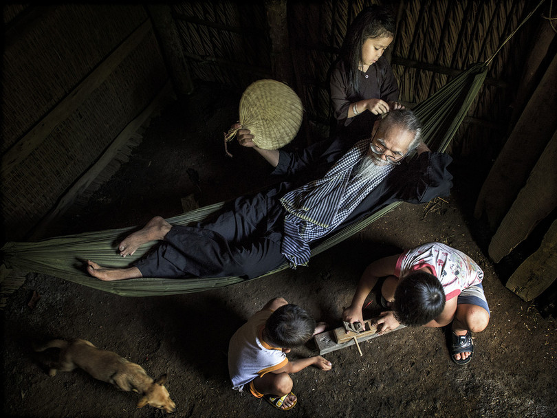 Ngắm những khoảnh khắc yêu thương gia đình ở khắp nẻo Việt Nam