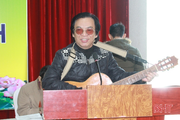 Văn nghệ sỹ cựu chiến binh Hà Tĩnh gặp mặt truyền thống