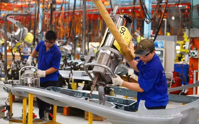 Chỉ số PMI Việt Nam tháng 11 đạt 51 điểm, đứng thứ 3 ASEAN