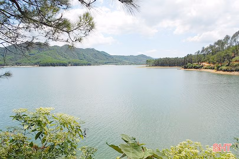 Hà Tĩnh cần khai thác tiềm năng du lịch từ các hồ đập thủy lợi