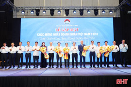 Hà Tĩnh gặp mặt nhân Ngày Doanh nhân: Chính quyền đồng hành, doanh nghiệp phát triển