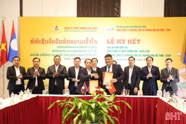 Các doanh nghiệp Hà Tĩnh ký hợp tác với Công ty Viễn thông Lào – Asia