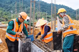 Tăng tốc trên công trường, tạo đà bứt phá giải ngân vốn đầu tư công