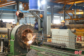 Hà Tĩnh nỗ lực hoàn thành mục tiêu tăng trưởng 8,7% trong bối cảnh khó khăn
