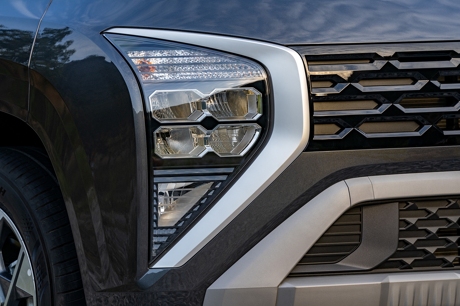 Chi tiết Hyundai Stargazer - MPV bình dân cạnh tranh Veloz, Xpander