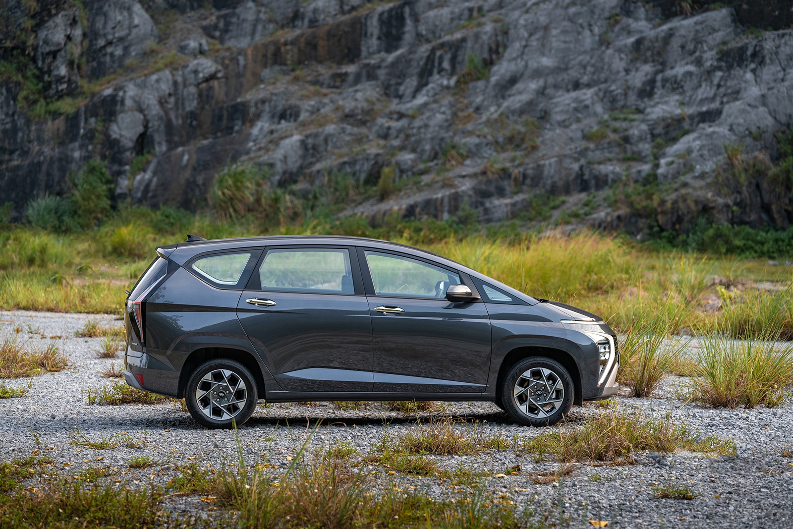 Chi tiết Hyundai Stargazer - MPV bình dân cạnh tranh Veloz, Xpander