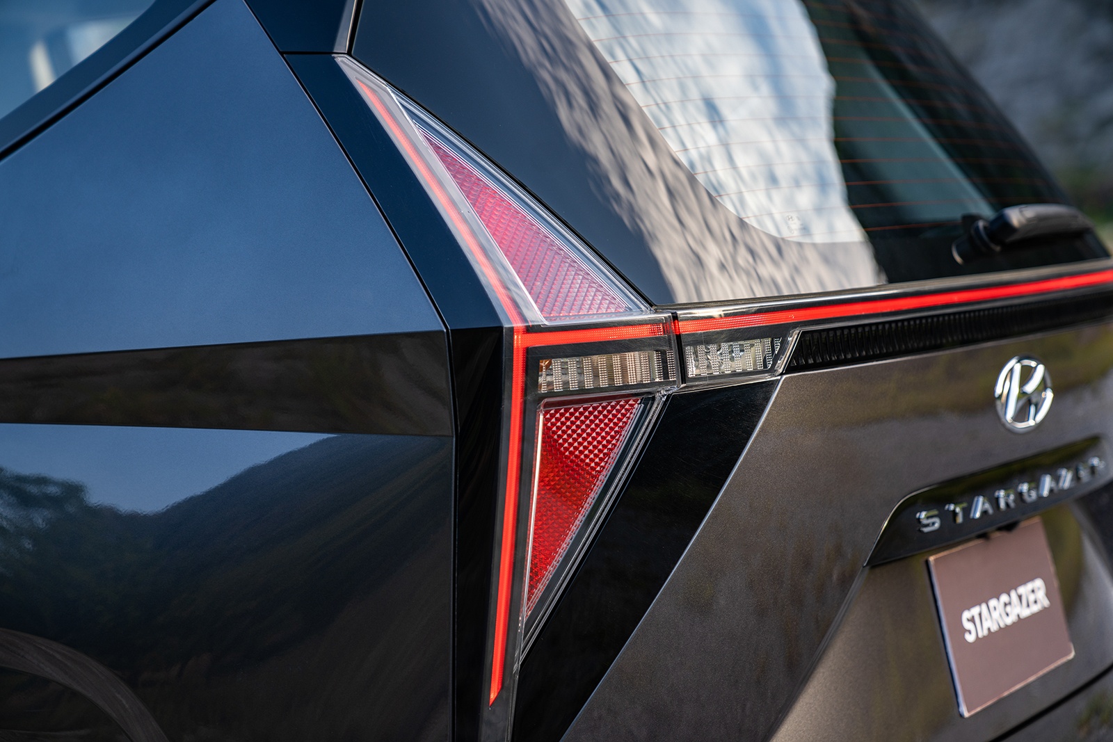 Chi tiết Hyundai Stargazer - MPV bình dân cạnh tranh Veloz, Xpander