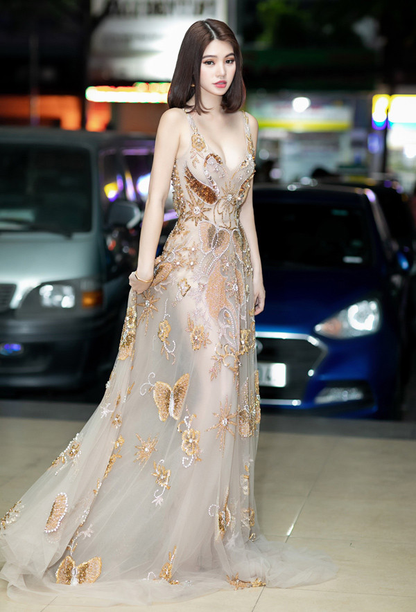 8 mỹ nhân Việt mặc đẹp nhất tuần qua