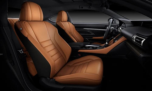 Lexus bán xe thể thao RC300 giá 3,3 tỷ tại Việt Nam